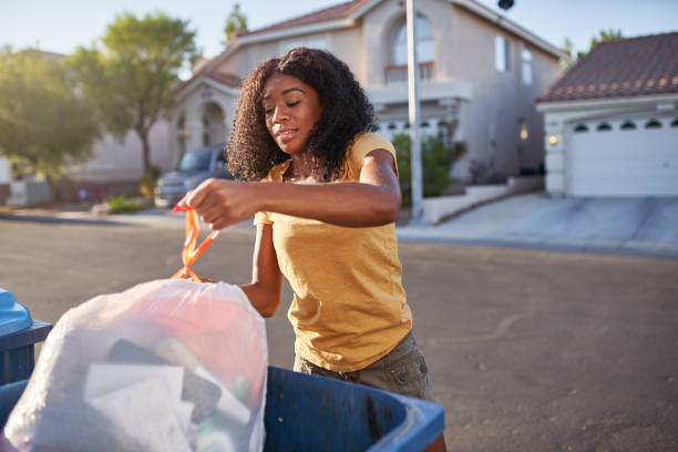 Best Professional Junk Removal  in Middletown, IN